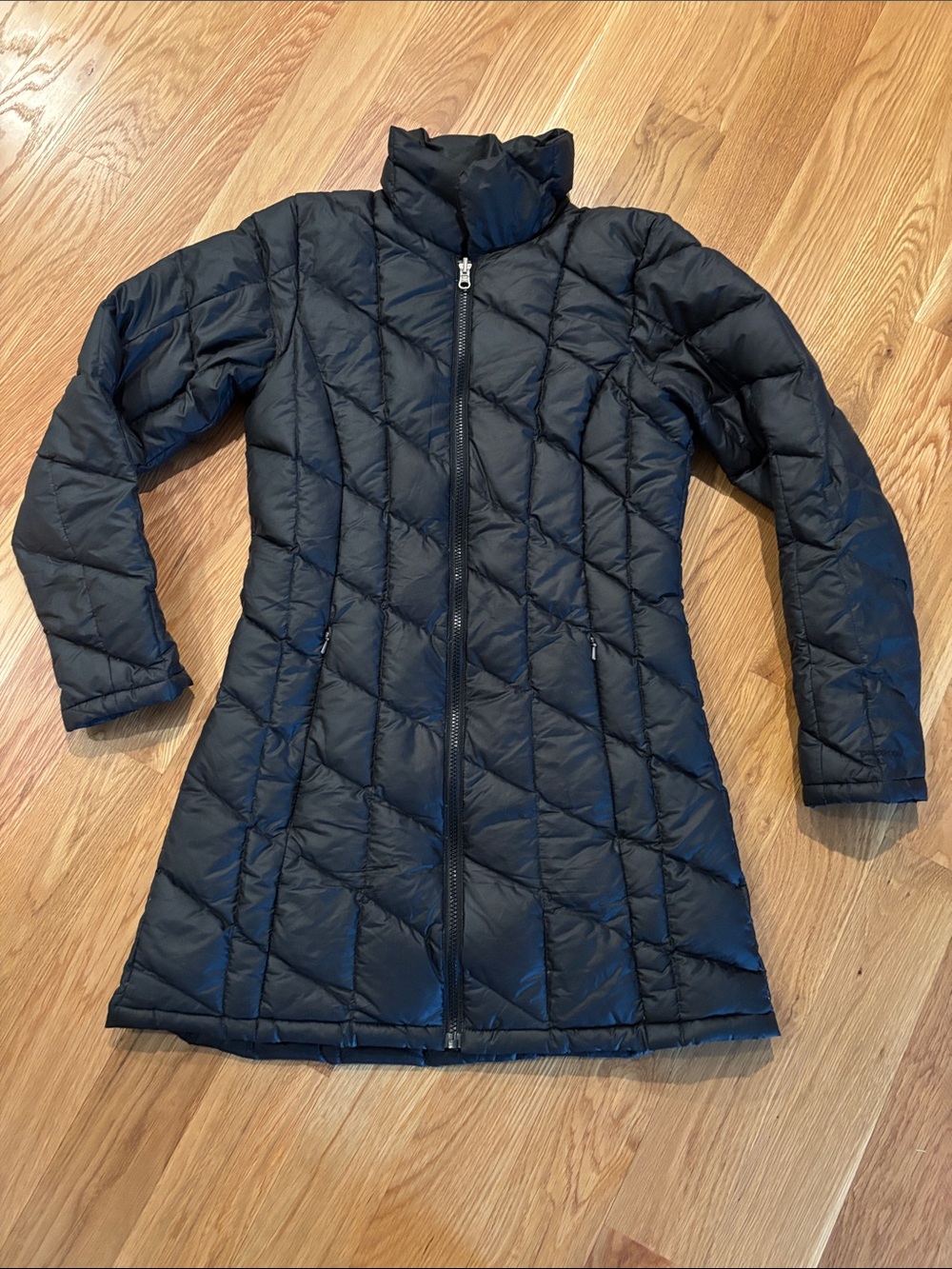Patagonia Black Mid-length, packable, Quilted Puffer Coat